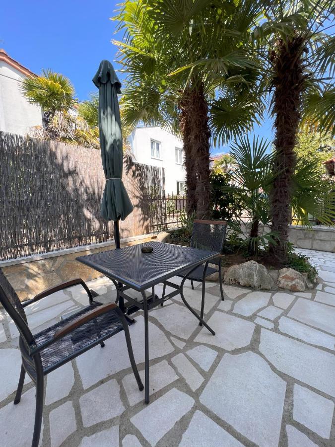 Apartmani Palme Funtana Exterior foto